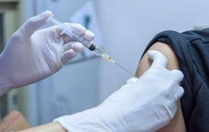 ترزیق ۷۰۰ هزار دز واکسن کرونا در خوزستان